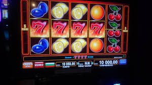 Filipino players enjoying gg77 sports and casino entertainment on mobile